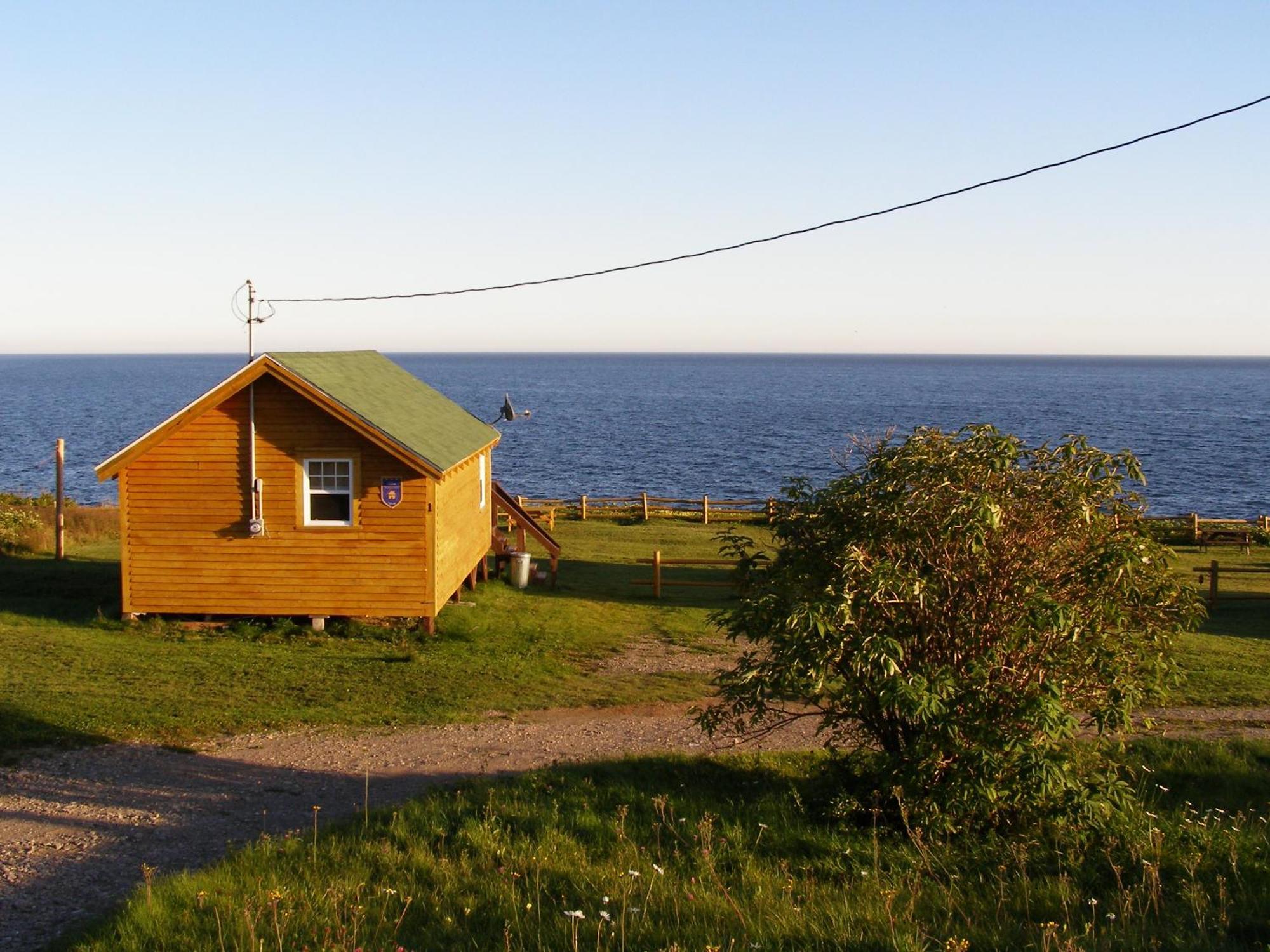 Les Chalets Brise-De-Mer Sainte-Therese-de-Gaspe Dış mekan fotoğraf